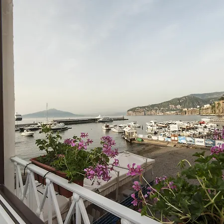Surriento Suites Sorrent Exterior foto