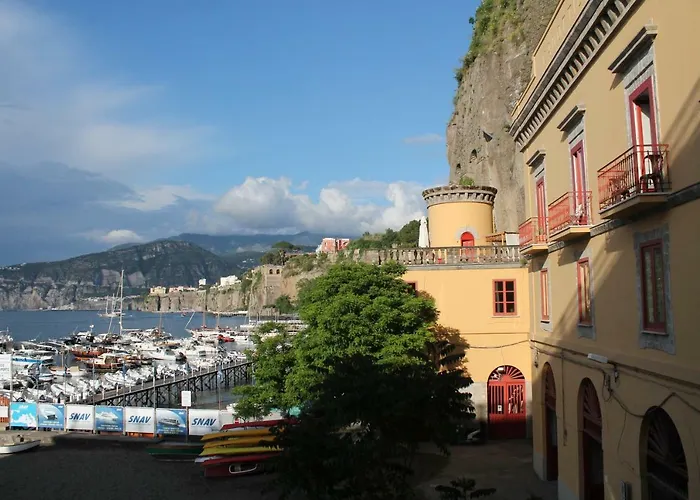 Surriento Suites