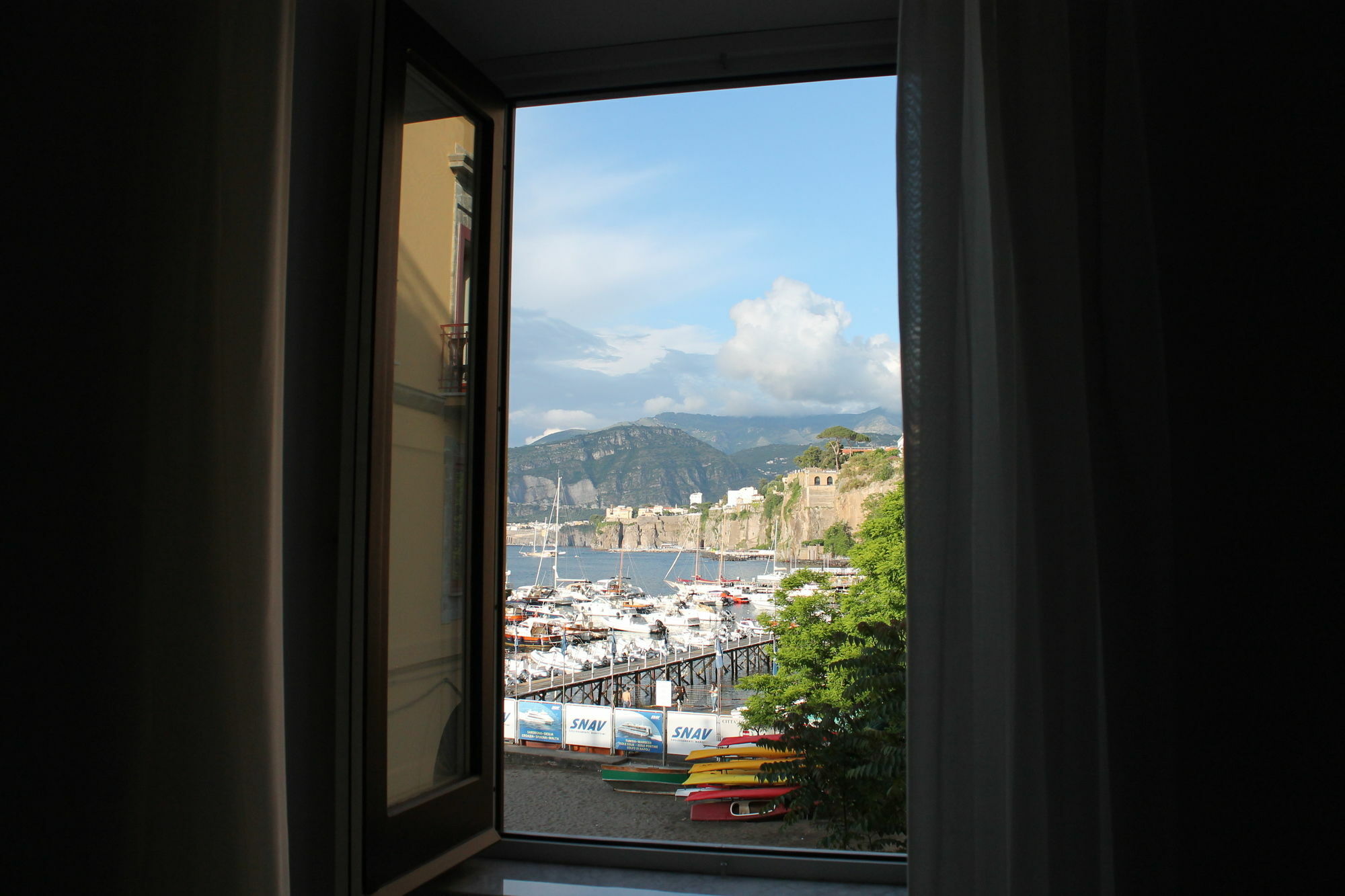 Alojamento de Acomodação e Pequeno-almoço Surriento Sorrento